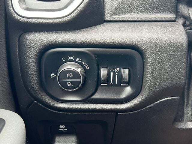 2019 RAM 1500 Big Horn/Lone Star Quad Cab 4x4 6'4' Box