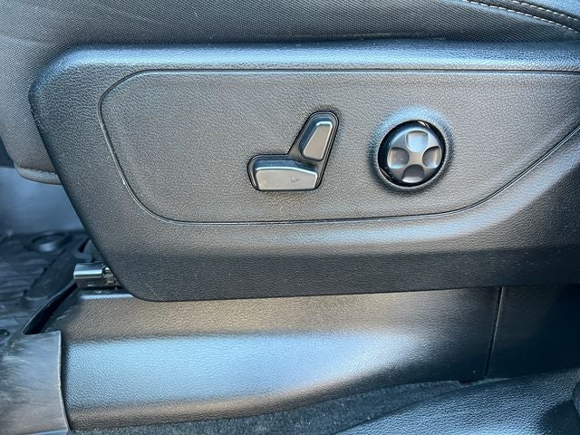 2021 RAM 1500 Big Horn Crew Cab 4x4 5'7' Box