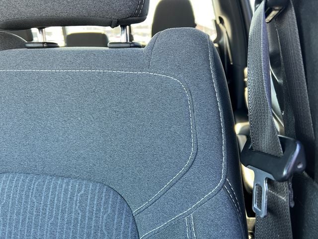 2021 RAM 1500 Big Horn Crew Cab 4x4 5'7' Box