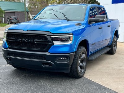 2023 RAM 1500 Big Horn Crew Cab 4x4 5'7' Box