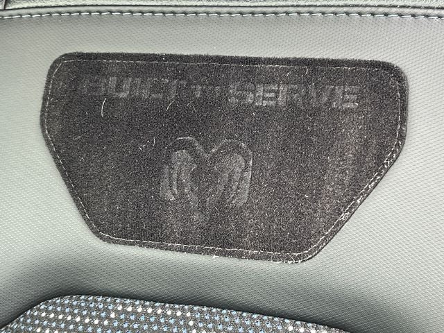 2023 RAM 1500 Big Horn Crew Cab 4x4 5'7' Box