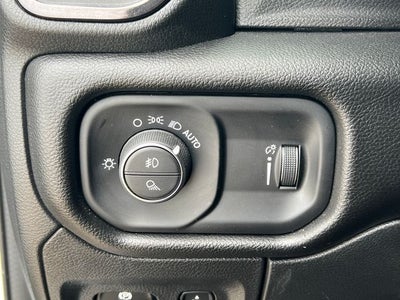 2023 RAM 1500 Big Horn Crew Cab 4x4 5'7' Box