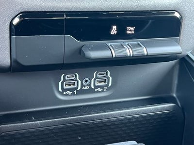 2023 RAM 1500 Big Horn Crew Cab 4x4 5'7' Box