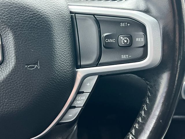 2022 RAM 1500 Big Horn Crew Cab 4x4 5'7' Box