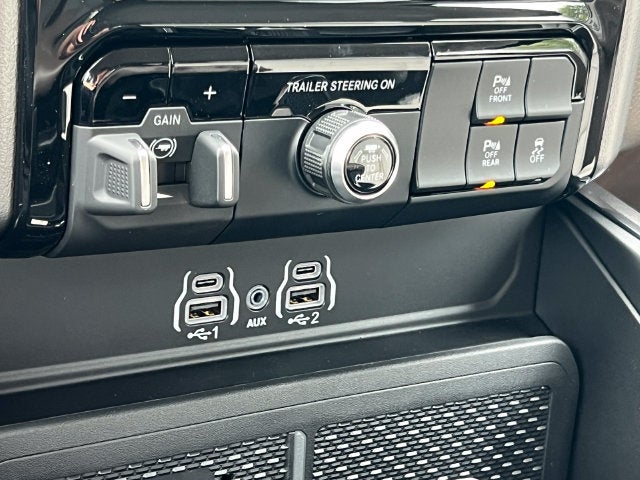 2027 RAM Ram 1500 RAM 1500 LARAMIE CREW CAB 4X4 5'7' BOX