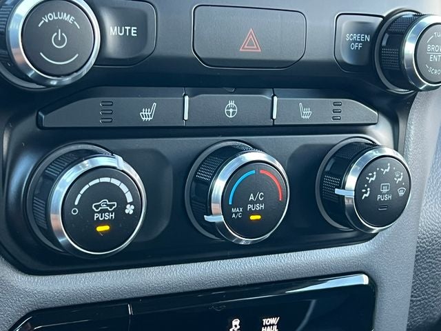 2023 RAM 1500 Big Horn Crew Cab 4x4 6'4' Box