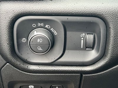 2023 RAM 1500 Big Horn Crew Cab 4x4 6'4' Box