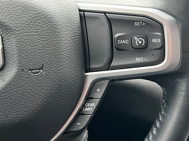 2023 RAM 1500 Big Horn Crew Cab 4x4 6'4' Box