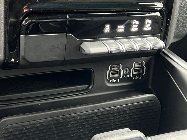 2023 RAM 1500 Big Horn Crew Cab 4x4 6'4' Box