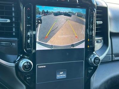 2023 RAM 1500 Big Horn Crew Cab 4x4 6'4' Box