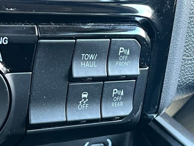 2023 RAM 1500 Big Horn Crew Cab 4x4 6'4' Box