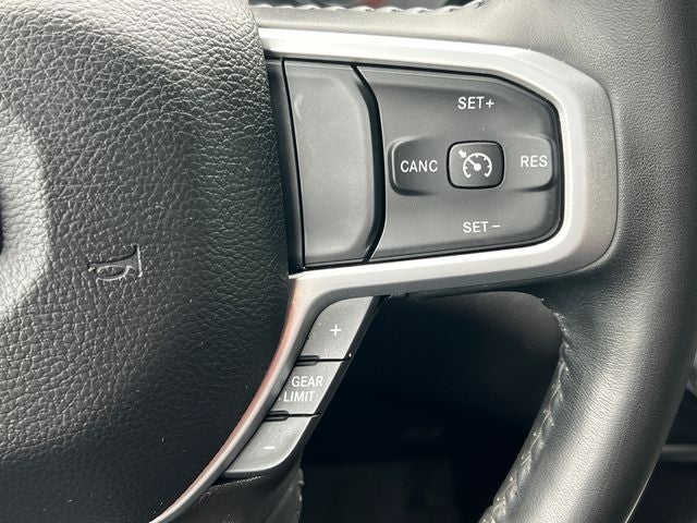 2023 RAM 1500 Big Horn Crew Cab 4x4 6'4' Box