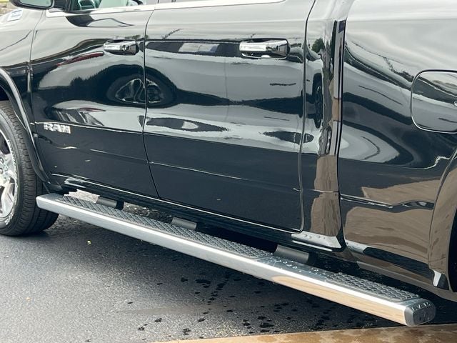 2022 RAM 1500 Laramie Crew Cab 4x4 6'4' Box
