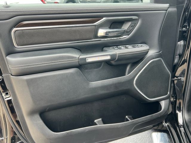 2022 RAM 1500 Laramie Crew Cab 4x4 6'4' Box