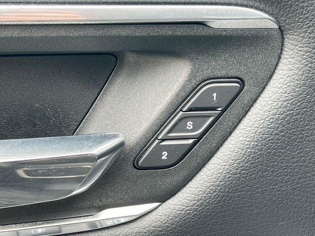 2022 RAM 1500 Laramie Crew Cab 4x4 6'4' Box