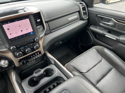 2022 RAM 1500 Laramie Crew Cab 4x4 6'4' Box
