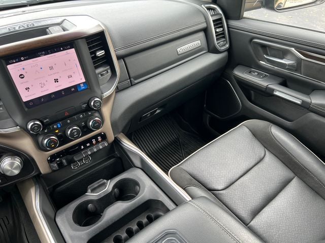 2022 RAM 1500 Laramie Crew Cab 4x4 6'4' Box
