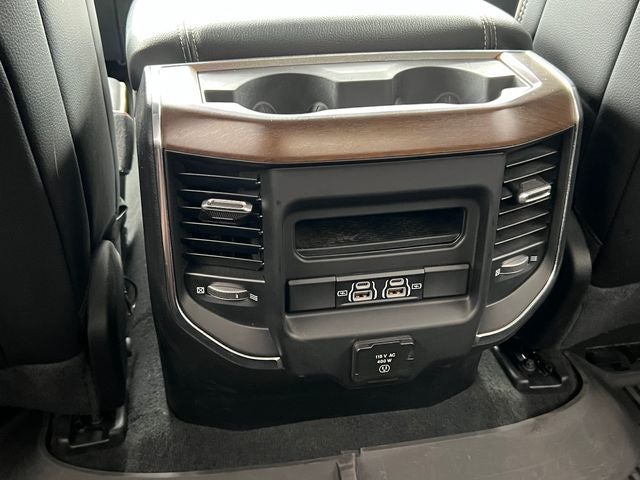 2022 RAM 1500 Laramie Crew Cab 4x4 6'4' Box