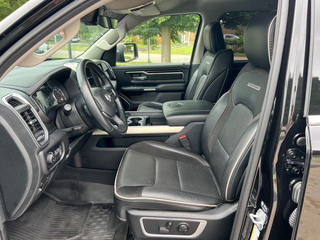 2022 RAM 1500 Laramie Crew Cab 4x4 6'4' Box
