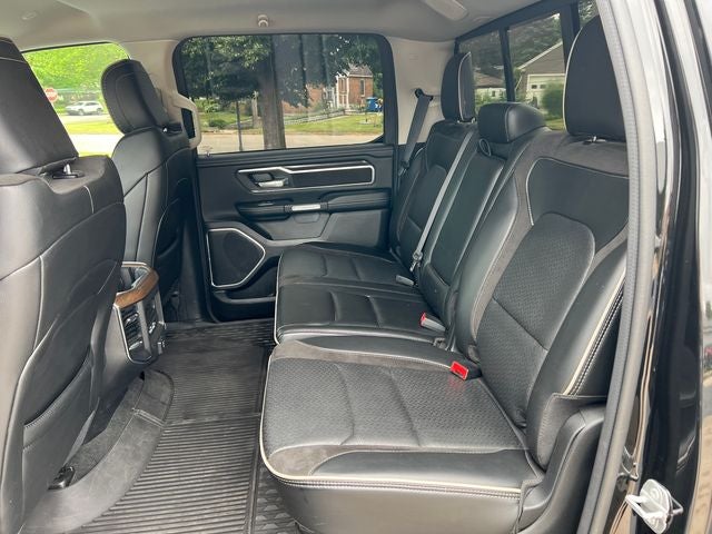 2022 RAM 1500 Laramie Crew Cab 4x4 6'4' Box