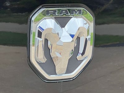 2022 RAM 1500 Laramie Crew Cab 4x4 6'4' Box
