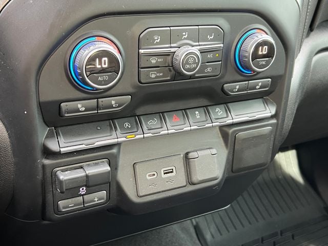 2020 Chevrolet Silverado 1500 4WD Crew Cab Short Bed RST