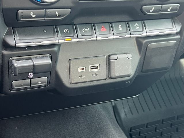 2020 Chevrolet Silverado 1500 4WD Crew Cab Short Bed RST