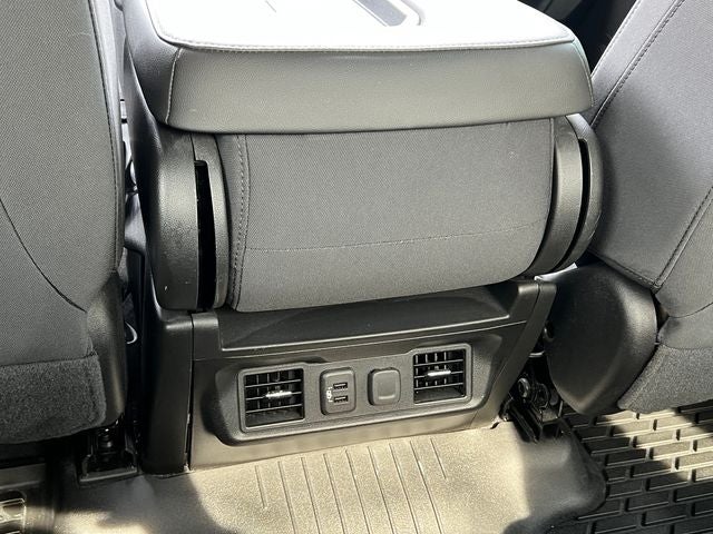 2020 Chevrolet Silverado 1500 4WD Crew Cab Short Bed RST