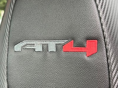 2022 GMC Canyon AT4 w/Cloth