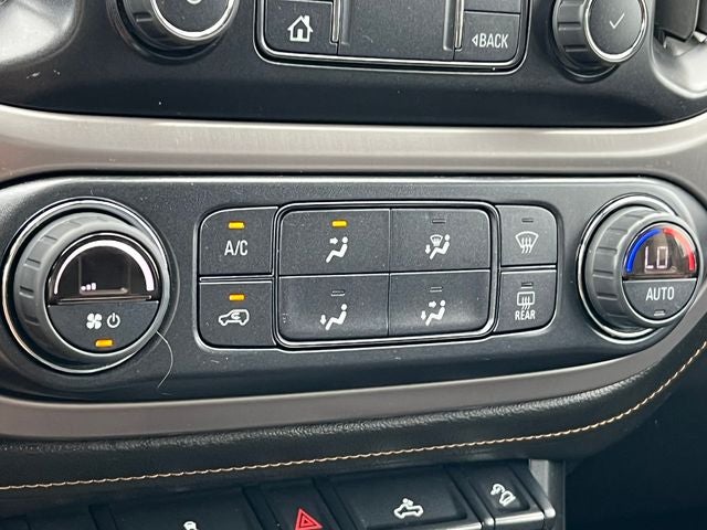 2022 GMC Canyon AT4 w/Cloth