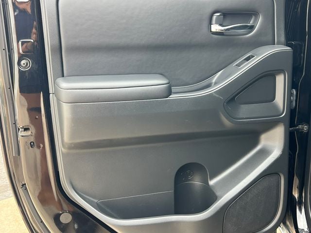 2023 Nissan Frontier Crew Cab SV 4x4