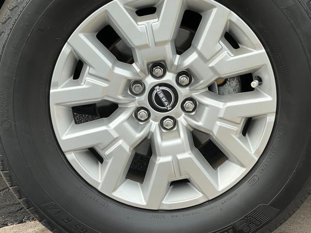 2023 Nissan Frontier Crew Cab SV 4x4