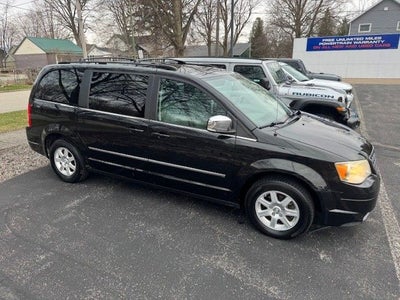 2010 Chrysler Town & Country Touring