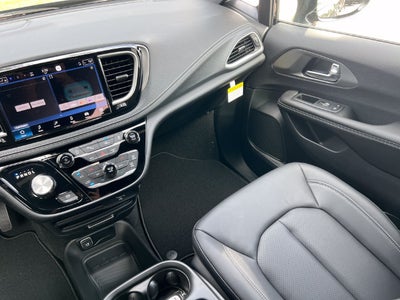 2027 Chrysler Pacifica PACIFICA SELECT