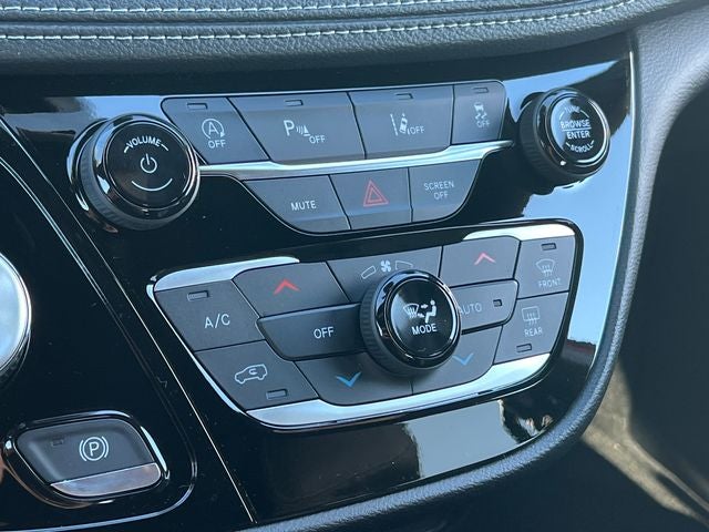 2027 Chrysler Pacifica PACIFICA SELECT