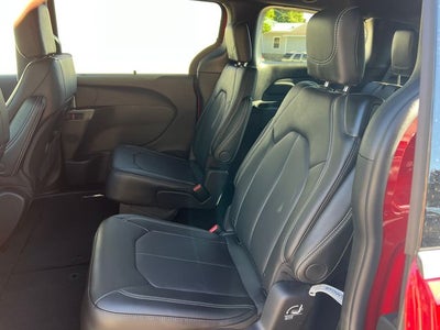 2027 Chrysler Pacifica PACIFICA SELECT