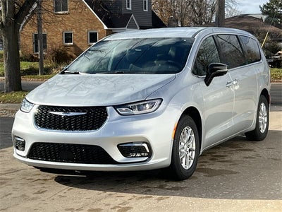 2026 Chrysler Pacifica PACIFICA SELECT