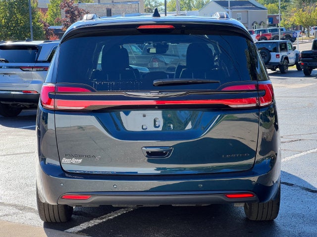 2025 Chrysler Pacifica Limited