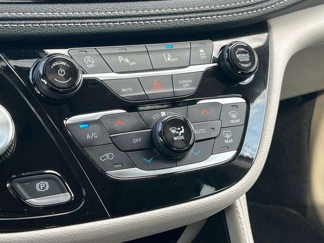 2024 Chrysler Pacifica Limited