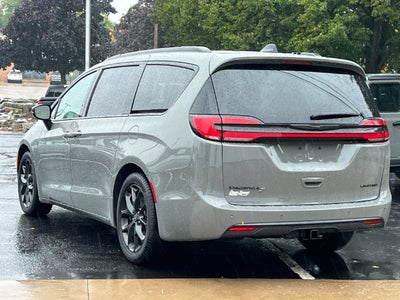 2025 Chrysler Pacifica Limited