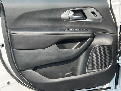 2027 Chrysler Pacifica PACIFICA LIMITED