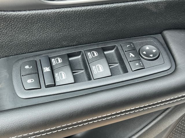 2027 Chrysler Pacifica PACIFICA LIMITED