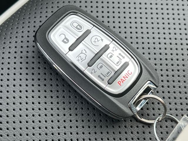 2027 Chrysler Pacifica PACIFICA LIMITED