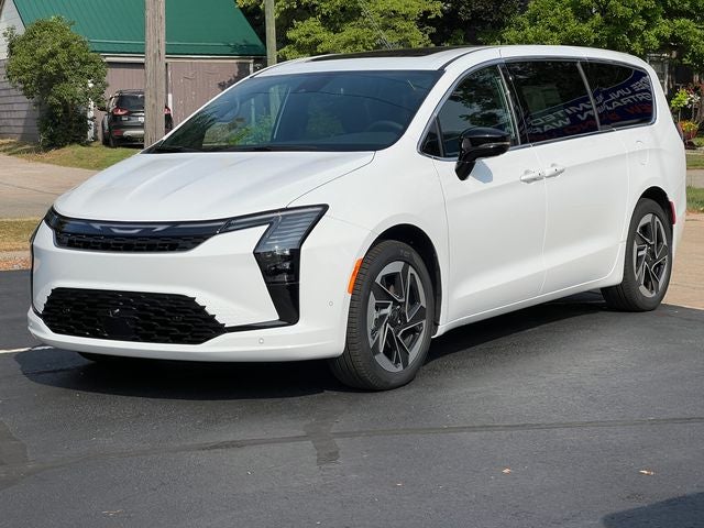 2027 Chrysler Pacifica PACIFICA LIMITED