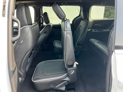 2027 Chrysler Pacifica PACIFICA LIMITED