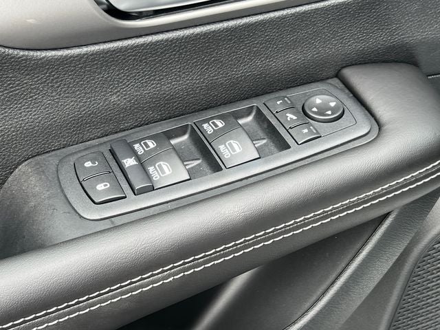 2027 Chrysler Pacifica PACIFICA LIMITED