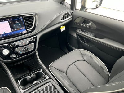 2027 Chrysler Pacifica PACIFICA LIMITED