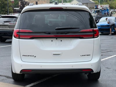 2027 Chrysler Pacifica PACIFICA LIMITED