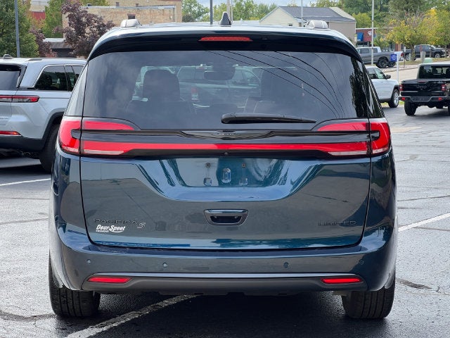 2025 Chrysler Pacifica Limited
