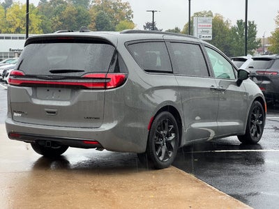2025 Chrysler Pacifica Limited